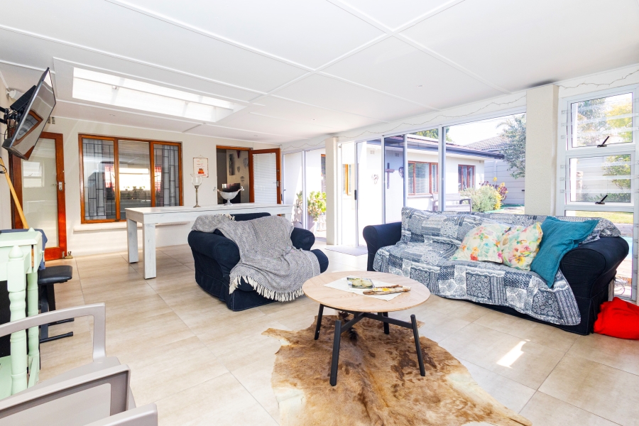 4 Bedroom Property for Sale in Stellenridge Western Cape
